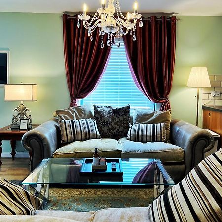 Апартаменты Retro Seaside Apt With Patio Суонси Экстерьер фото